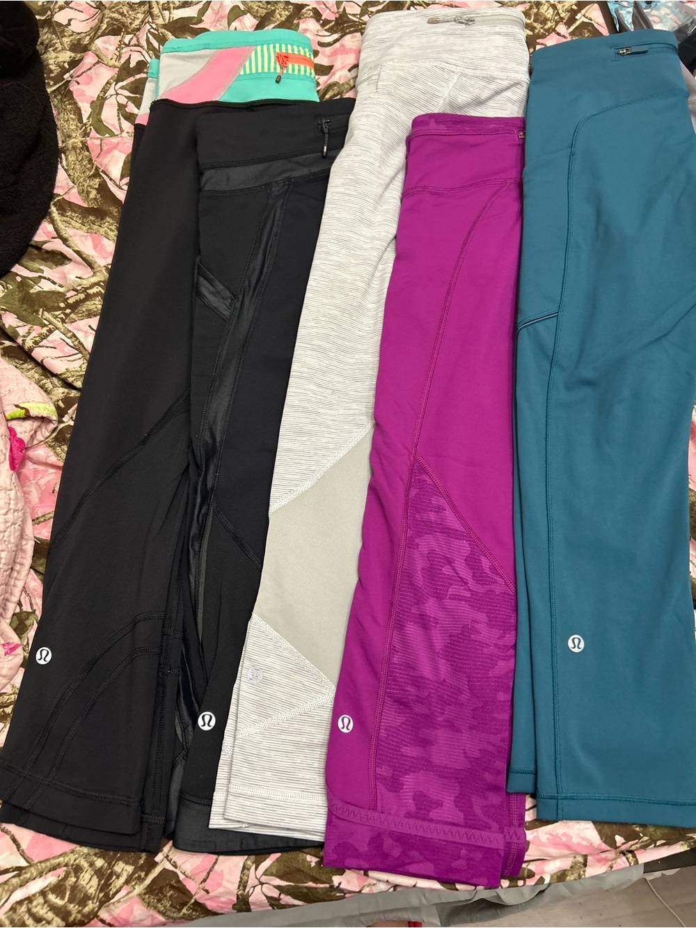 Lululemon leggings 1 pair